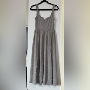 NWT Aritzia Market Midi Dress Size Small